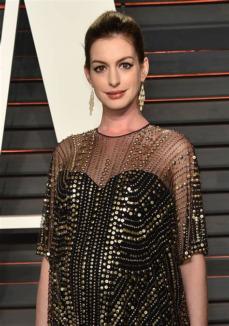 Hathaway, a lawyer, both originally from philadelphia.she is of mostly irish descent, along with english, german, and french. Oscars 2016: Anne Hathaway Plays Up Her Pregnancy Glow at the After-Party | Vogue