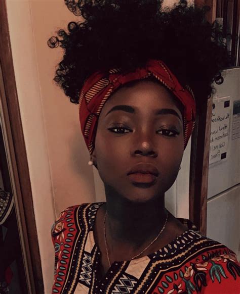 If you go for a dark chocolate hair, you'll have that textured, shiny and glossy mane. Dark Chocolate Women - Romance (4) - Nigeria