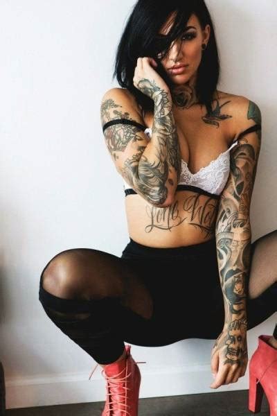 Sorry we could not find the video bookmark. Hot And Hardcore Girls Who Love Tattoos (60 pics)