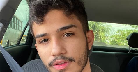 Mandem suas nudes, sigilo total. Homens Pelados (Naked Men): Novinho do Twitter Super ...