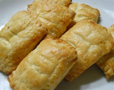 Discover more posts about pastelitos. Pastelitos de Guayaba