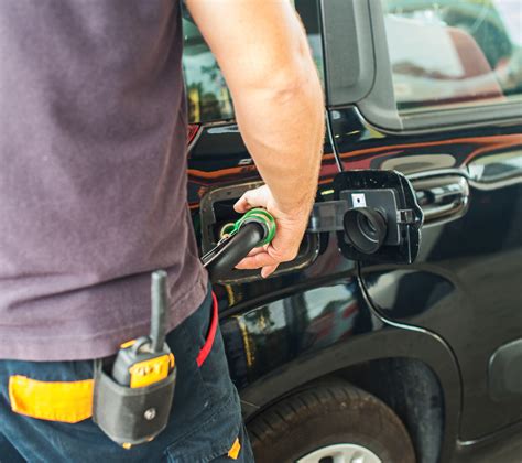 The average salary for a pool attendant is $11.40 per hour in united states. Gas Station Service Attendant Job Description