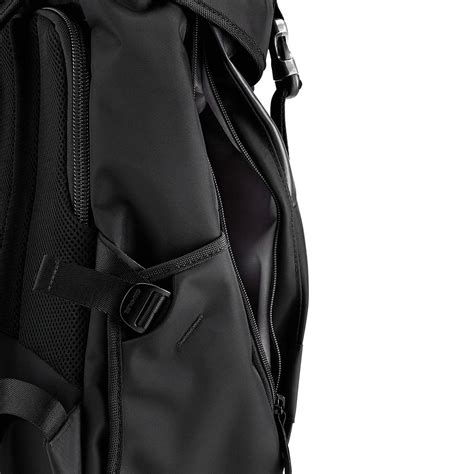 Unbagging/unboxing of a messenger bag and two backpacks from crumpler. Buy Crumpler Life Citizen Backpack - Black in Singapore ...