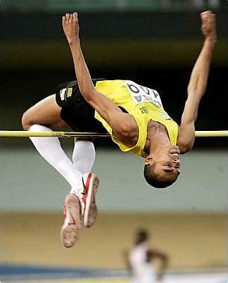 Já na final do salto triplo feminino, também disputada neste domingo, a venezuelana yulimar rojas ganhou a medalha de ouro com estilo. Saúde e Desporto: Salto em Altura