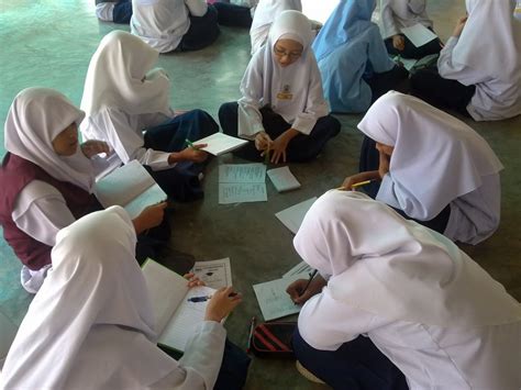 Semua orang ingin cemerlang dalam pelajaran. Kelebihan Belajar Secara Kumpulan - Home Tutor