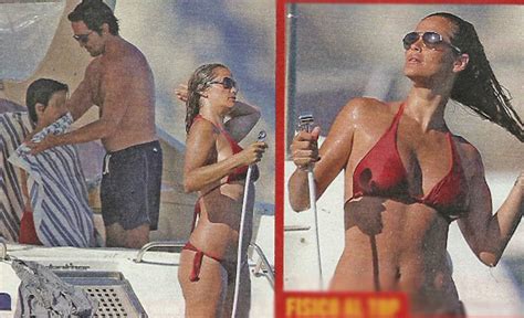 La regina è caduta, stavolta sul serio: Samantha De Grenet, sirenetta in bikini «Ha sposato il ...