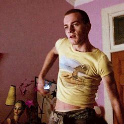 Ewan mcgregor was cast as renton, while ewen bremner, who played renton in the novel's stage adaption, was cast as spud. mark renton | Tumblr | Renton trainspotting, Renton ...