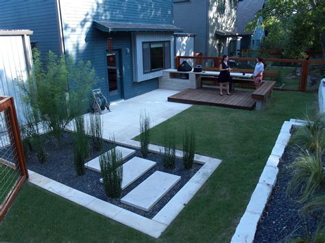 28 diy small backyard ideas that make a big statement. Modern-small-backyard-landscaping-designs-for-small-spaces ...