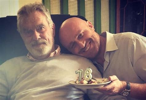 Celebre soprattutto per la sua severità come giudice dei talent show delle reti. GIORGIO CIANA/ Chi è il "vero" padre di Rudy Zerbi: un ...
