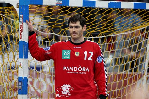 September 1974 in magdeburg) ist ein ehemaliger deutscher handballtorwart und jetziger handballtorwarttrainer. Trainingseinheit mit Torwartlegende Henning Fritz gewinnen - HVMV