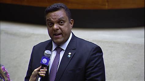 Eleito em 2016 pela primeira vez como vereador na cidade do rio de janeiro com 7.801 votos —foi o 49º entre os 51. Deputado Otoni de Paula (PSC/RJ) - YouTube