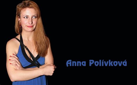 Anna polívková a její zajíček: Anna Polívková | OSOBNOSTI.cz