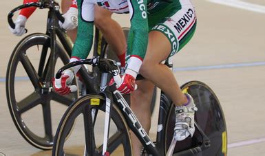 Ciclista mexicana en el mundo de las pistas • lic. Daniela Gaxiola regresa al Velódromo Panamericano de ...