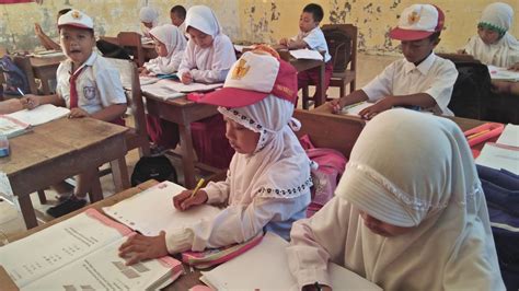 Rpp matematika smp k13 revisi 2017 kami berikan bagi bapak/ibu, mahasiswa sebagai bahan pengisian materi rpp matematika smp.mts revisi 2017, materi bisa diambil dari materi pada buku matematika smp/mts kurkulum. Download Soal Penilaian Harian Matematika Kelas 4 Semester ...