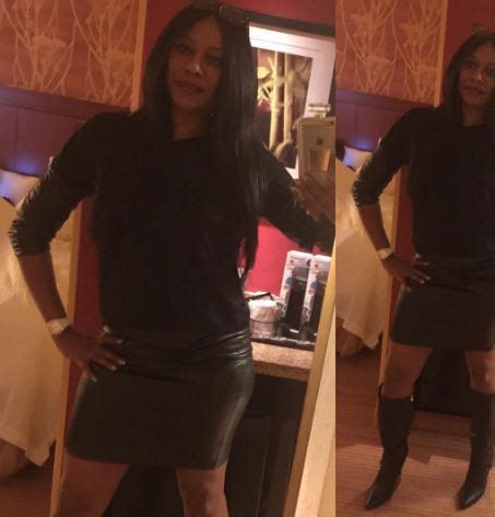 Mom busty brunette milf takes his length. 49-Year-Old Regina Askia Looks Ageless In Several Mirror ...