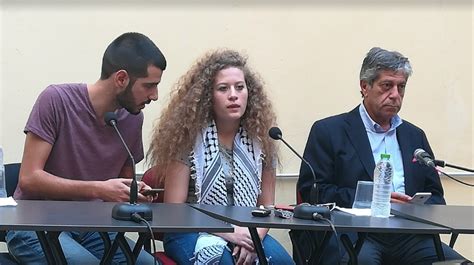 Erdoğan speaks with palestinian teenage protester ahed tamimi over the phone. Η Ahed Tamimi Λέει ότι «Kάποιος Πρέπει να Θυσιάσει Κάτι ...