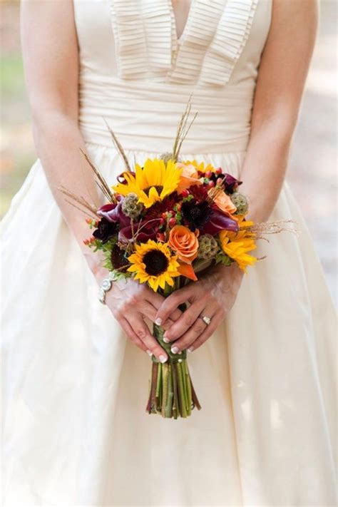 How to make wedding bouquets with sunflowers. Bouquet Roundup - 15 Whimsical Sunflower Wedding Bouquets ...