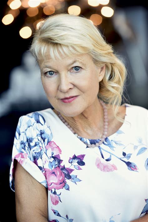 Petra schetters seit mai 2019 spurlos verschwunden am 19. Aktenzeichen XY ... ungelöst, TV-Magazin, 1983-2019 | Crew ...