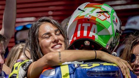 Dopo un attenta visita possiamo comunicarvi che la franci è incinta! Valentino Rossi, parla Francesca Sofia Novello: