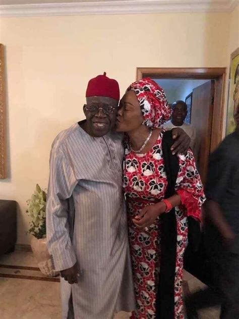 Who be bola ahmed tinubu? Bola Tinubu Gets Kiss From Wife As They Celebrate ...