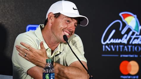 Mcilroy was already two over par when he pushed his approach to the seventh hole to the right of the green, where it bounced and caught his father on the back of the leg. Rory McIlroy Thinks Fans Are Too Drunk During Golf Tournaments