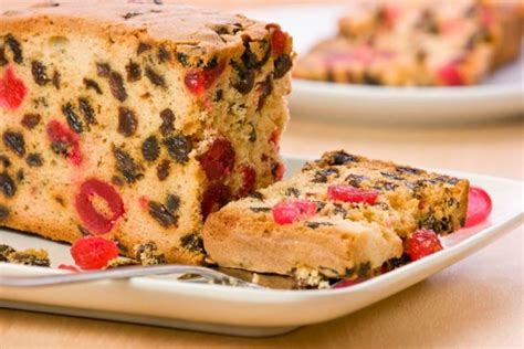 So, for soaking fruits for longer time, its better to add little spice at the time of soaking, and little more in if you want instant alcoholic soak, then boil the same fruits in rum/vodka / red wine with spices for 10 minutes. Non Alcoholic Fruit Cake Recipe Without Soaking in Rum
