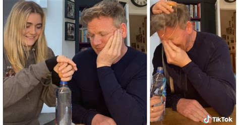 Gordon ramsay is trying to have some quality time with the family on fathers day but tilly and the gordon ramsay gets owned by tilly lol roasted so bad it hurts i do not own it i am just posting it. "Ik ben nog altijd aan het weglopen": dochter neemt Gordon ...