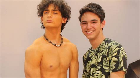 Actor , bailarín y cantante. Emilio Osorio no solo impacta con 'Aristemo', también por ...