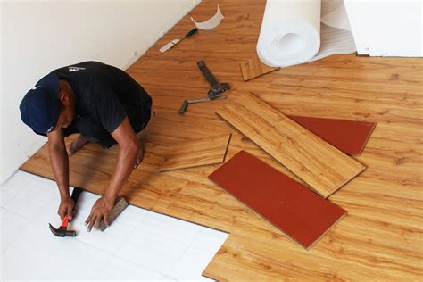 Harga lantai kayu laminate flooring golden crown. .: Pemasangan Lantai Kayu Lamina di Rawang.