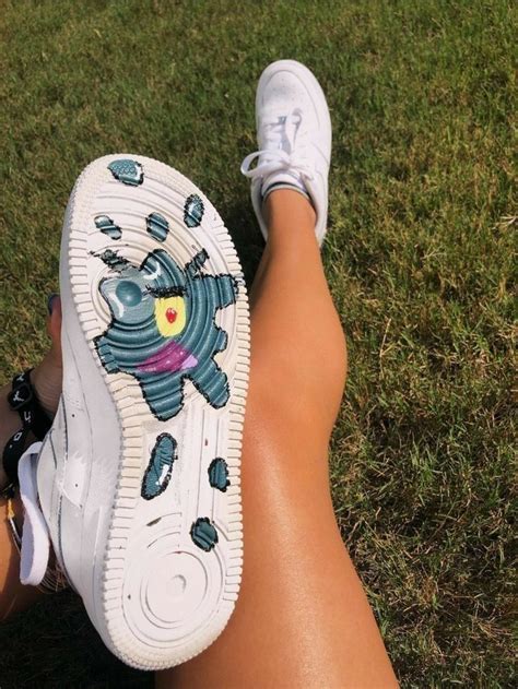 Check spelling or type a new query. Кроссовки | Custom nike shoes, Custom shoes diy, Aesthetic ...