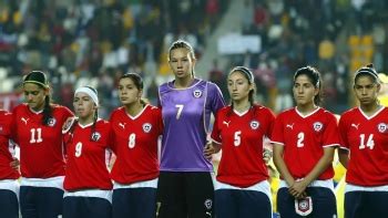 Endler agradece estar en el 11 ideal fifpro y advierte: Selección chilena femenina pagó su inexperiencia y cayó ...