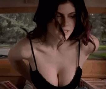 Emily addison masturbating in shower. SOUP REQUEST: ALEXANDRA DADDARIO