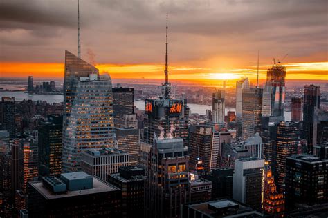Sunset in Midtown, Manhattan [3600x2400][OC] : CityPorn