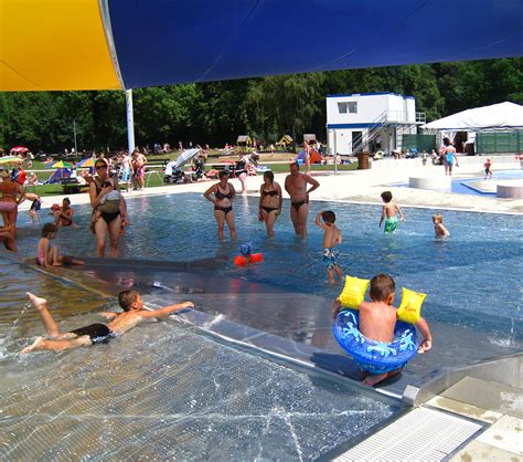 .köln, wahnbad and stadionbad köln, in the outdoor swimming pools zollstockbad in the pools waldbad köln dünnwald, aqualand köln and höhenbergbad köln water slides are available. Stadionbad, Köln - Zeller Bäderbau