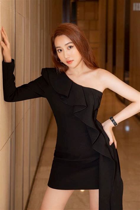 See more of nguyễn tiến linh on facebook. Tiến Linh lộ ảnh tình tứ cùng gái lạ, nhan sắc gây ngỡ ngàng