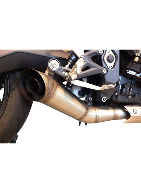 Rear hugger in carbon with fiberglass for triumph daytona 675 2013+ glossy twill weave shown. G&G GP exhaust Triumph Daytona 675 2013-2015