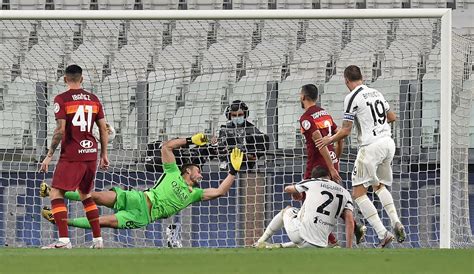 Tre gol della juve nel primo tempo: Serie A, Juventus-Roma 1-3: Kalinic e Perotti stendono i ...