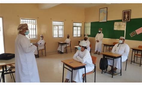 ابتسامات مضحكة, نكت عمانيه تموت ضحك. أكثر من 676 الف يبدأون اليوم عامهم التعليمي الاستثنائي ...