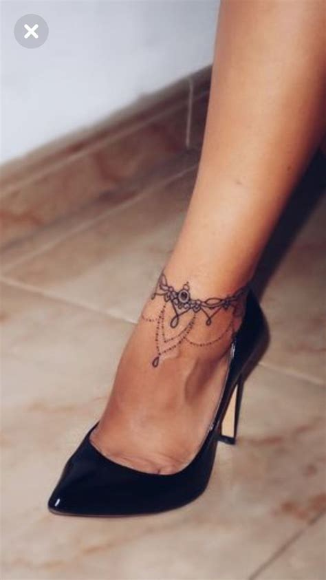 It is an ancient adornment on the body that has a lot of meanings. Pin by Jeanine Ciego on Tattoo art in 2020 | Cute ankle ...