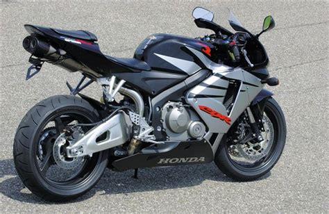 Honda cbr 600f first image. 2003 / 2004 : La boutique moto en ligne