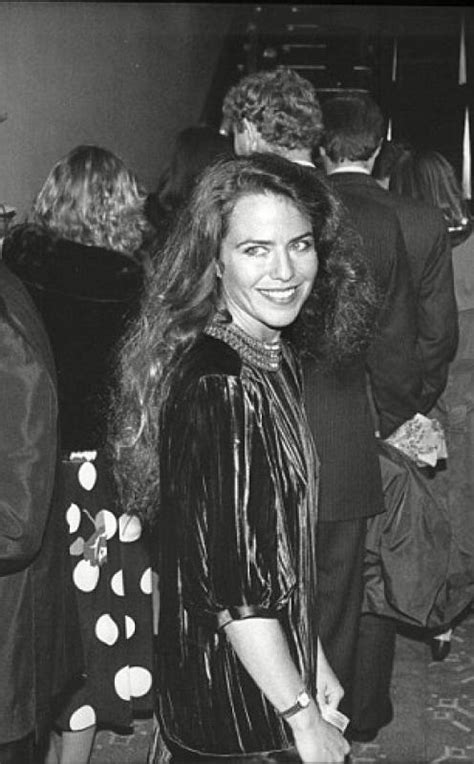 Kathleen norris stark, better known as koo, was born in new york in 1956 to writers and entertainers wilbur stark and kathi norris. Koo stark - PRINCE ANDREW FIAMME