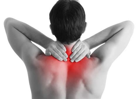 Ada ragam penyebab sakit leher yang dapat menyerang kapan saja. Sakit Leher, Kenali Penyebab, dan Cara Mudah Menyembuhkannya