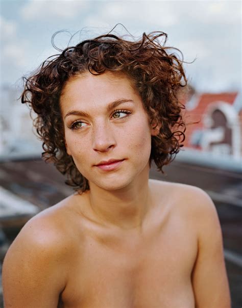 Actress eva van de wijdeven is the newly announced participant of the survival program expedition robinson, which was filmed in croatia this season. Eva van de Wijdeven