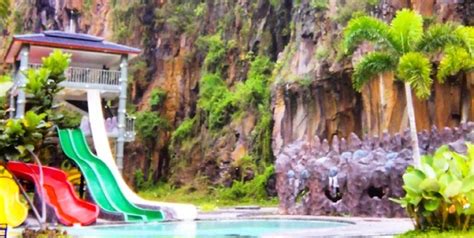 Harga tiket masuk yang ditawarkan jika kamu ingin memasuki obyek ini sangat lah terjangkau, kamu hanya perlu membayar sebesar Harga Tiket Masuk Pesona Nirwana Waterpark Soreang Bandung Juli 2020 | Wisatakaka