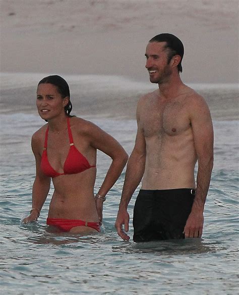 Narrating the horrifying experience she wrote Pippa Middleton in a Bikini (50 Photos) | #TheFappening