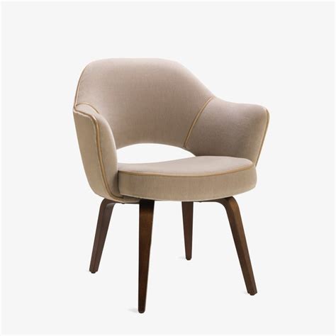 Eero saarinen tables and furniture view our entire collection of eero saarinen furniture today. Saarinen Executive Arm Chair with Walnut Legs in Mohair ...