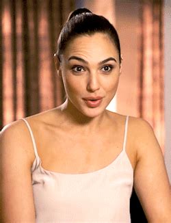 We are sharing all the answers for this game below. Gal Gadot | Gal gadot, Gal gadot wonder woman, Gal