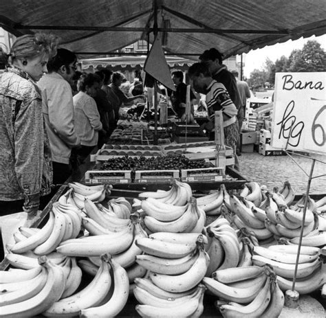 Gab es in der ddr wirklich keine bananen? Mauerfall: „Zonen-Gaby" & ihre komische Sucht nach Bananen ...