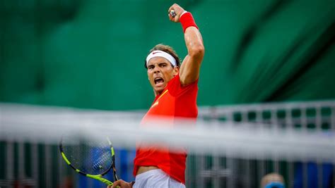 Los participantes golpean la pelota con la en el tenis, los partidos se disputan en sets, que se dividen en juegos. Resultado Nadal - Delbonis | Tenis - Juegos Olímpicos Río 2016