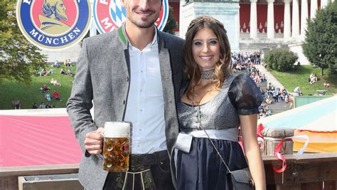 It looks like you're using artstation from europe. Mats Hummels und Cathy Hummels sind Eltern - DER SPIEGEL